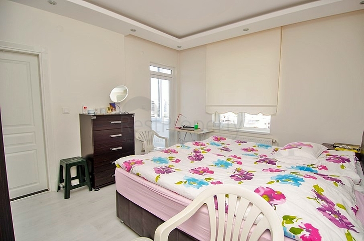 Квартира 3+1 с видом на море в Коньяалты Анталья