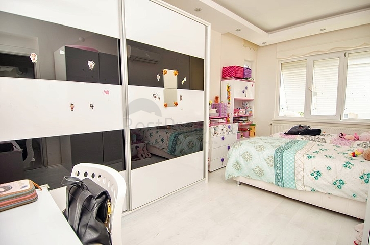 Квартира 3+1 с видом на море в Коньяалты Анталья