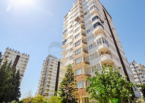 Квартира 3+1 с видом на море в Коньяалты Анталья