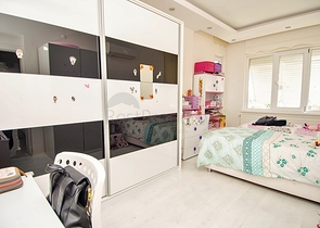 Квартира 3+1 с видом на море в Коньяалты Анталья