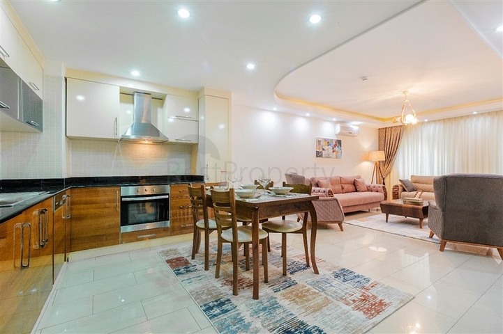 Меблированная квартира с двумя спальнями в Махмутларе