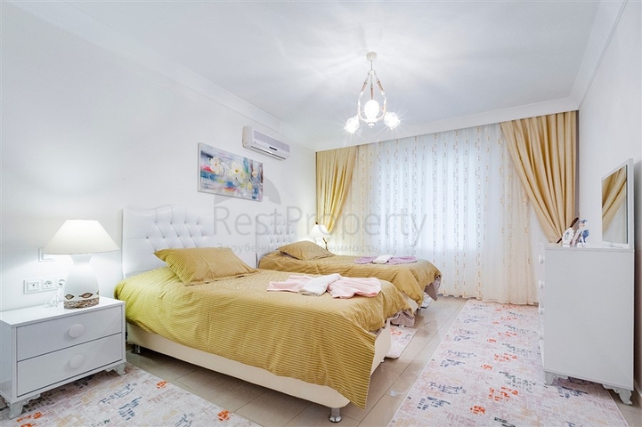 Меблированная квартира с двумя спальнями в Махмутларе