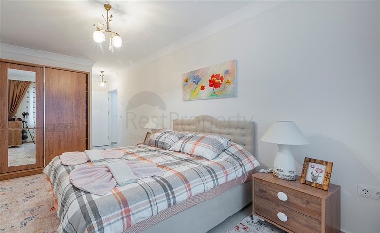 Меблированная квартира с двумя спальнями в Махмутларе