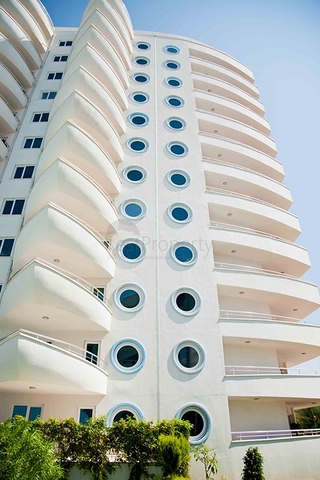 Меблированная квартира с двумя спальнями в Махмутларе