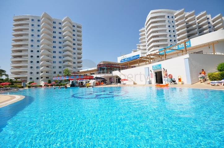 Меблированная квартира с двумя спальнями в Махмутларе