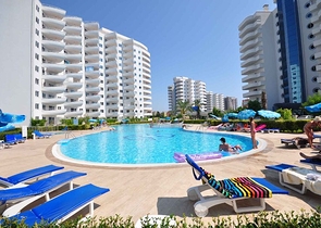 Меблированная квартира с двумя спальнями в Махмутларе