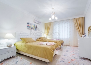 Меблированная квартира с двумя спальнями в Махмутларе