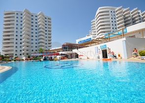 Меблированная квартира с двумя спальнями в Махмутларе