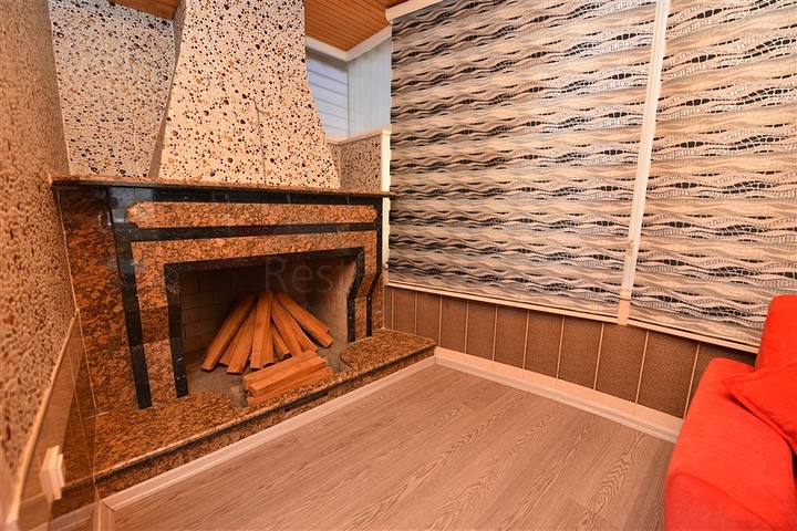 Пентхаус с четырьмя спальнями в районе Махмутлар