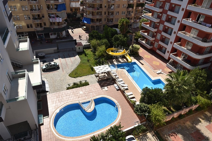 Пентхаус с четырьмя спальнями в районе Махмутлар