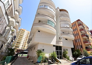 Пентхаус с четырьмя спальнями в районе Махмутлар