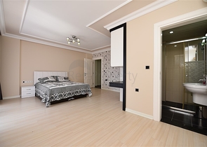 Пентхаус с четырьмя спальнями в районе Махмутлар