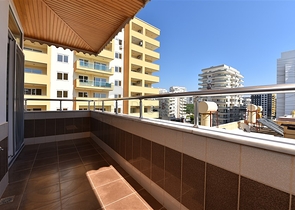 Пентхаус с четырьмя спальнями в районе Махмутлар