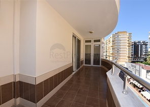 Пентхаус с четырьмя спальнями в районе Махмутлар