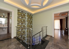 Пентхаус с четырьмя спальнями в районе Махмутлар