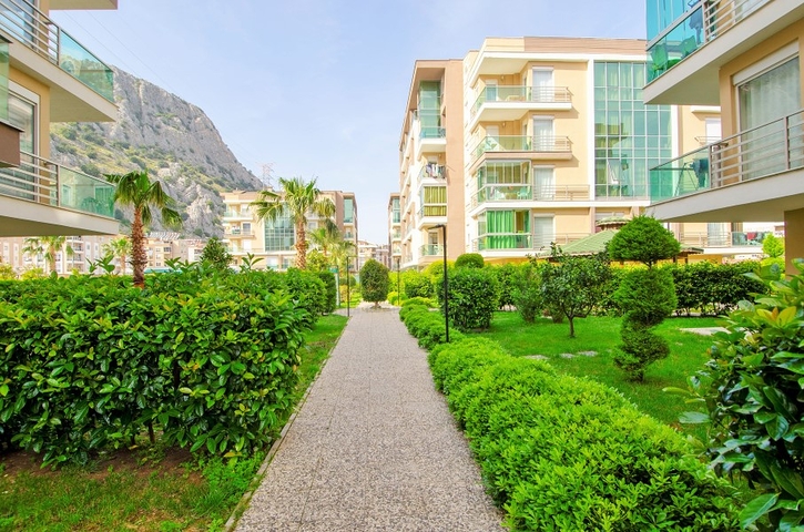 Квартира 2+1 в комплексе отельного типа в Коньяалты