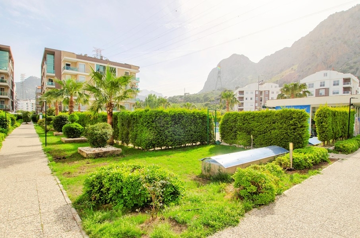 Квартира 2+1 в комплексе отельного типа в Коньяалты