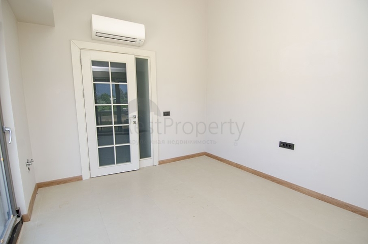 Просторные готовые виллы 6+1 в районе Коньяалты Анталья