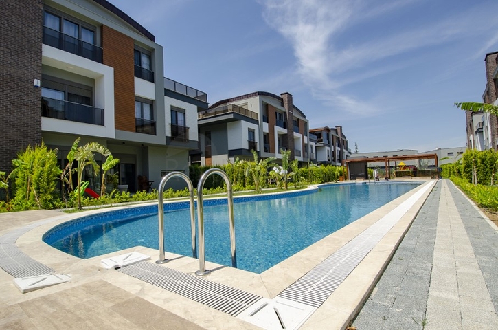 Просторные готовые виллы 6+1 в районе Коньяалты Анталья