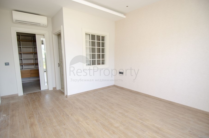 Просторные готовые виллы 6+1 в районе Коньяалты Анталья