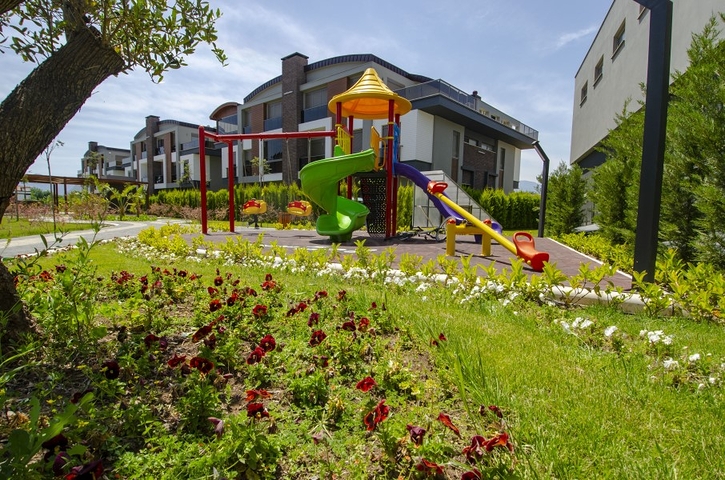 Просторные готовые виллы 6+1 в районе Коньяалты Анталья