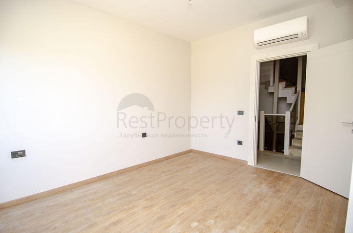 Просторные готовые виллы 6+1 в районе Коньяалты Анталья