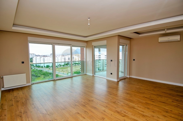 Квартира 3+1 в районе Унжалы Коньяалты Анталья