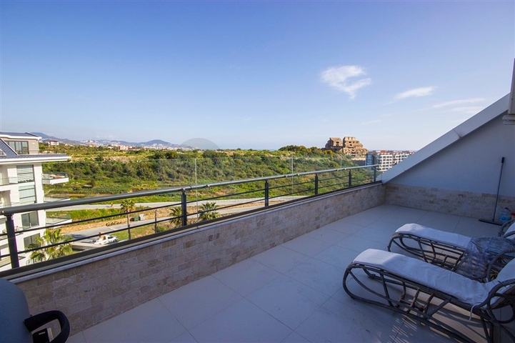 Пентхаус 3+1 в комплексе с отличной инфраструктурой в районе Кестель