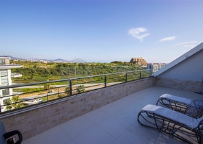 Пентхаус 3+1 в комплексе с отличной инфраструктурой в районе Кестель