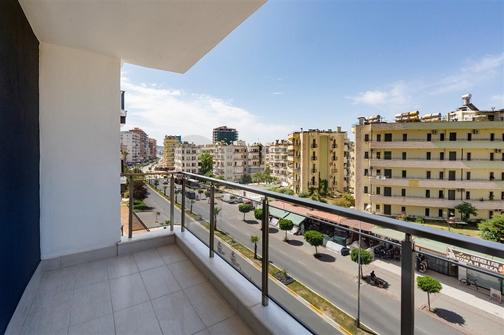 Трёхкомнатная квартира в районе Махмутлар рядом с морем