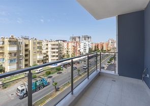 Трёхкомнатная квартира в районе Махмутлар рядом с морем