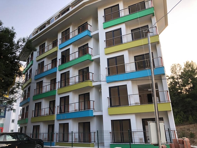 Двухкомнатные квартиры в небольшом строящемся комплексе в Авсалларе