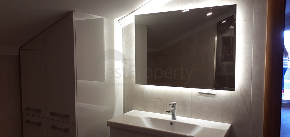 Пентхаус 3+2 с собственным террасом в новом доме 