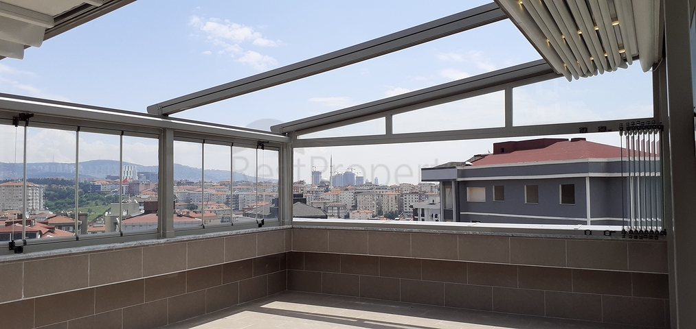 Пентхаус 3+2 с собственным террасом в новом доме 