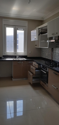 Пентхаус 3+2 с собственным террасом в новом доме 