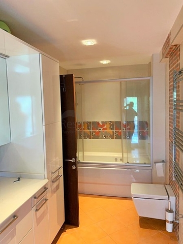 Трёхкомнатная квартира в районе Гюрсу в Анталии