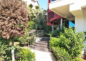 Трёхкомнатная квартира в районе Гюрсу в Анталии