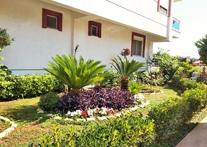 Трёхкомнатная квартира в районе Гюрсу в Анталии