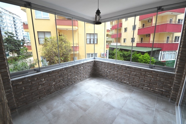 Трёхкомнатная квартира в Алании на берегу моря