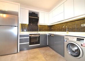 Трёхкомнатная квартира в Алании на берегу моря