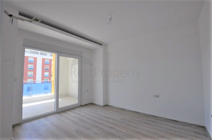 Просторная двухкомнатная квартира в Алании с отличной инфраструктурой