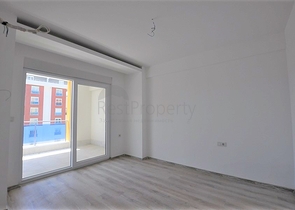 Просторная двухкомнатная квартира в Алании с отличной инфраструктурой