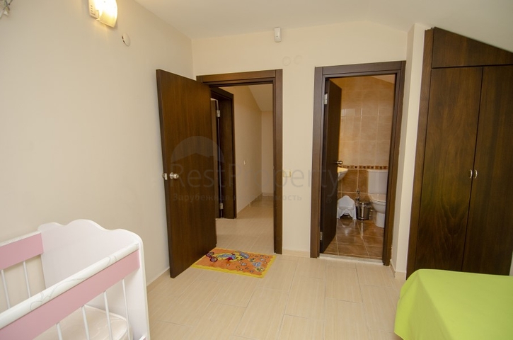 Вилла 3+1 в центре курортного города Кемер