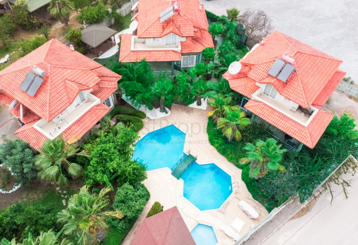 Вилла 3+1 в центре курортного города Кемер