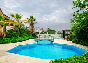 Вилла 3+1 в центре курортного города Кемер