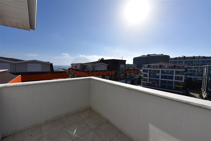 Пентхаус 2+1 в комплексе с отельной инфраструктурой в Кестеле