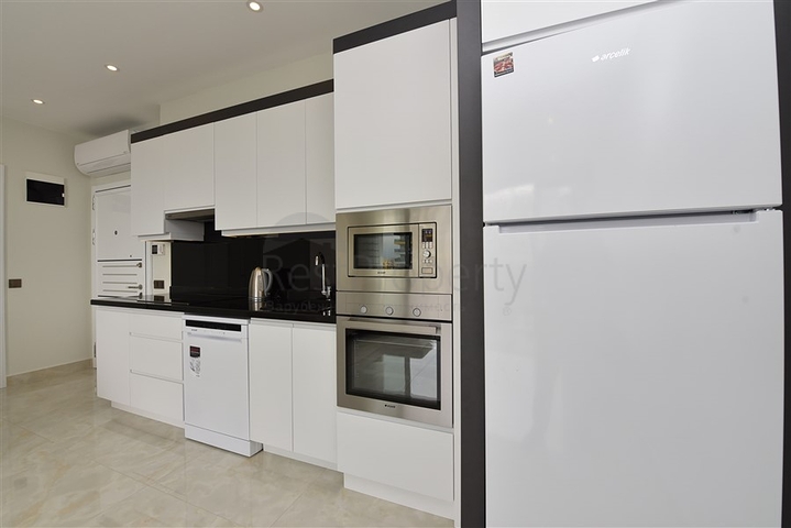 Квартира 1+1 в аренду на первой береговой линии в Махмутларе