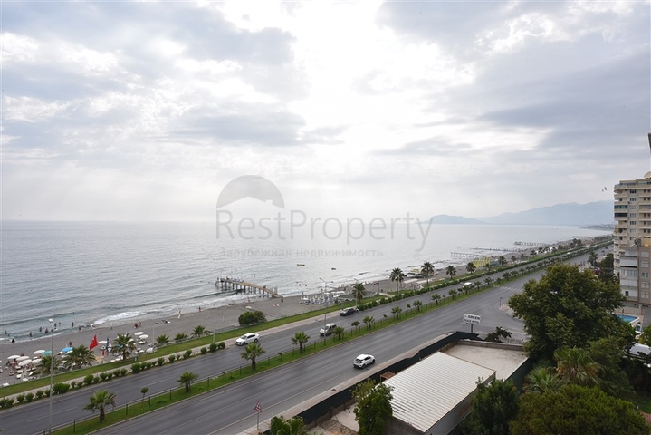 Квартира 1+1 в аренду на первой береговой линии в Махмутларе