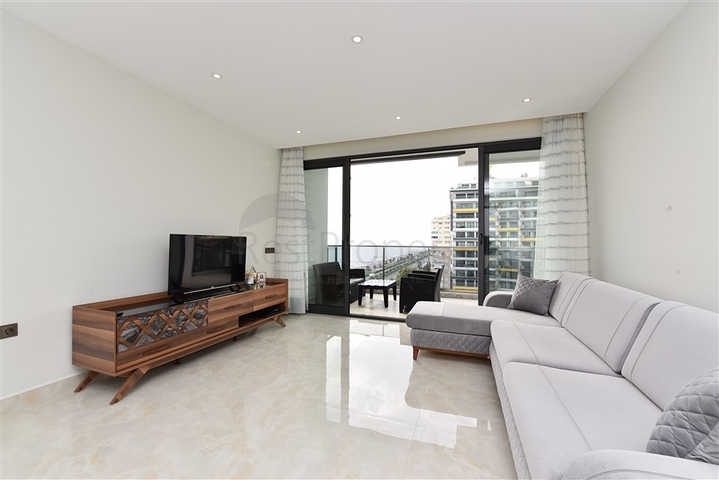 Квартира 1+1 в аренду на первой береговой линии в Махмутларе