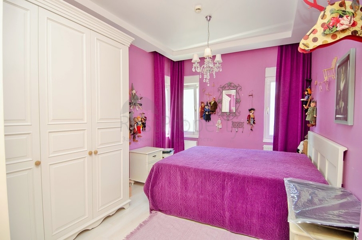 Вилла 6+2 в центре района Лара Анталья 200 м до моря